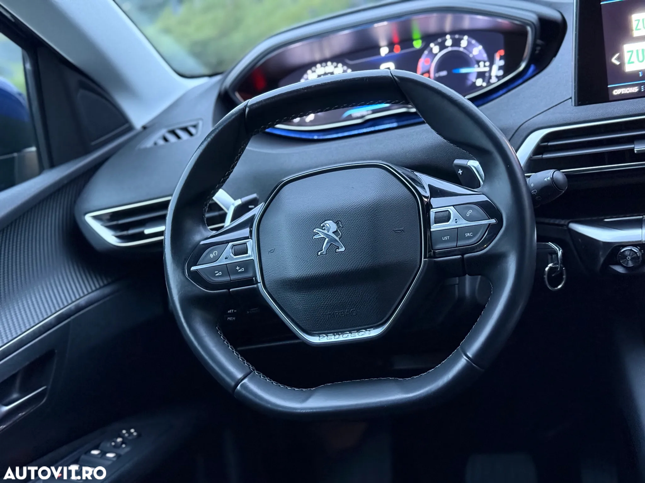 Peugeot 3008 1.2 PureTech 130 EAT8 Allure Pack - 18