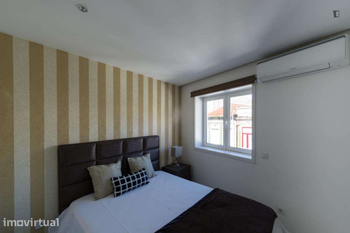 Apartamento com 2 quartos - localizado em Paranhos Porto - Grande imagem: 4/7