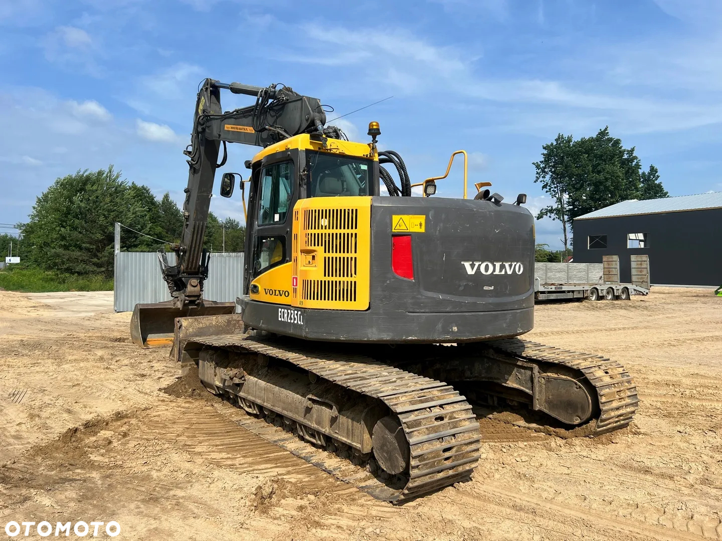 Volvo ECR235CL - 26
