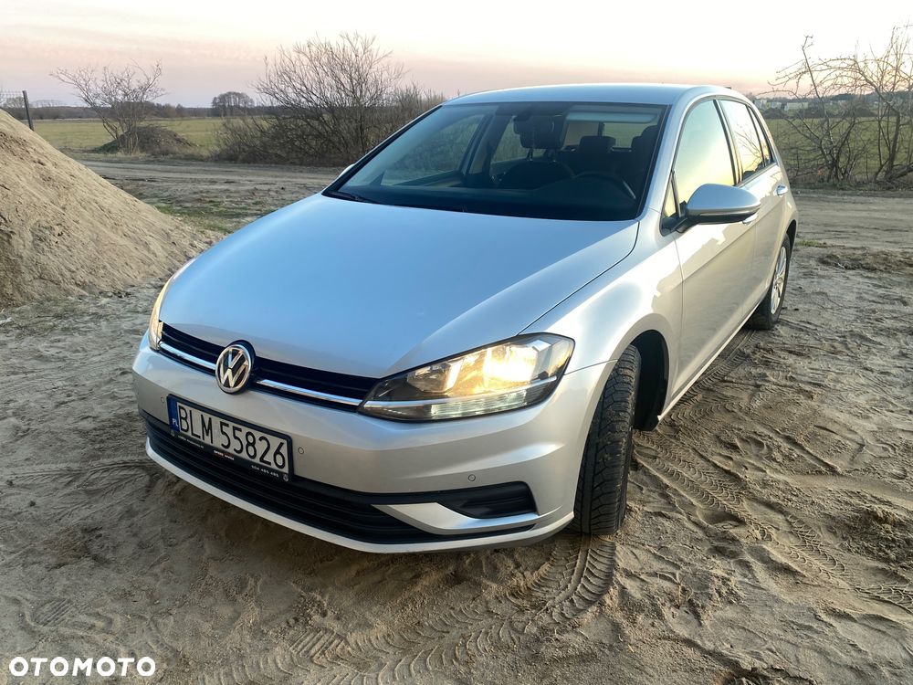 Volkswagen Golf 1.6 TDI BMT Comfortline - 11
