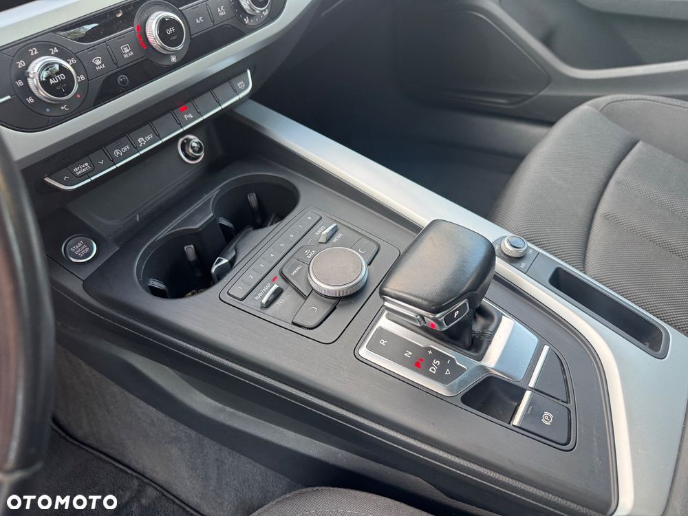 Audi A4 Limousine 2.0 TFSI ultra S tronic - 14