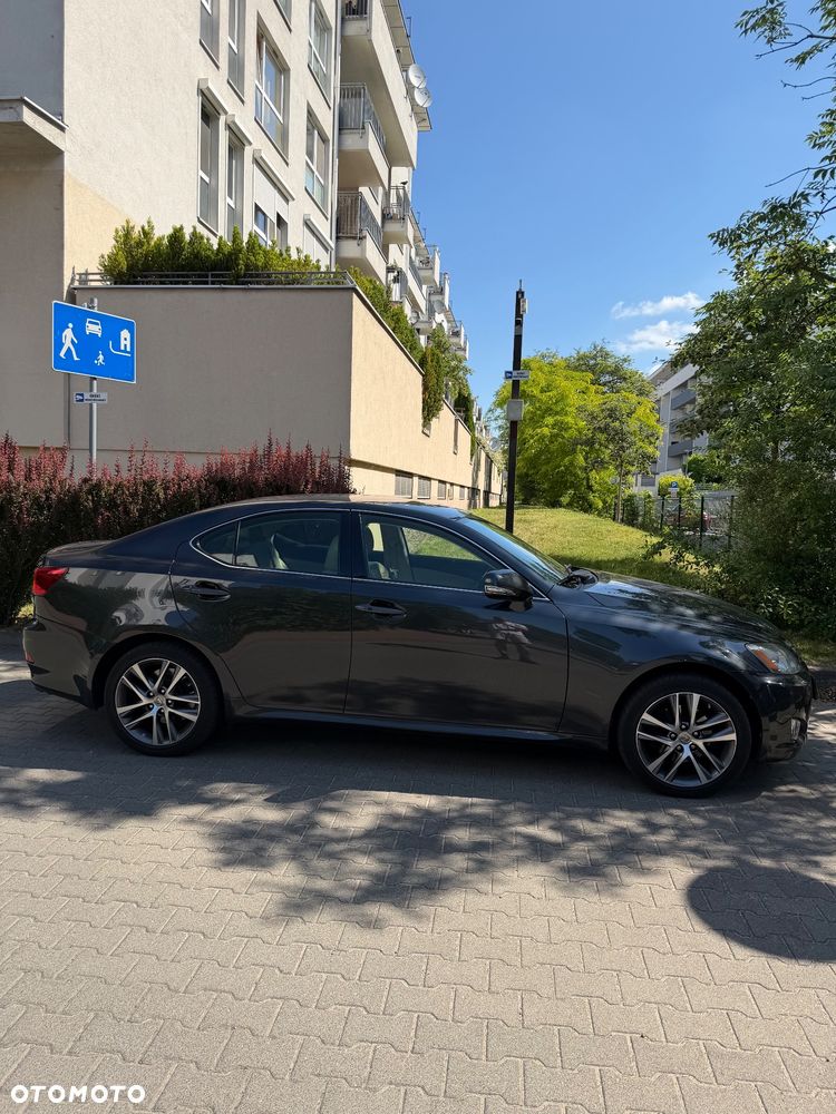 Lexus IS 220 D Prestige - 3