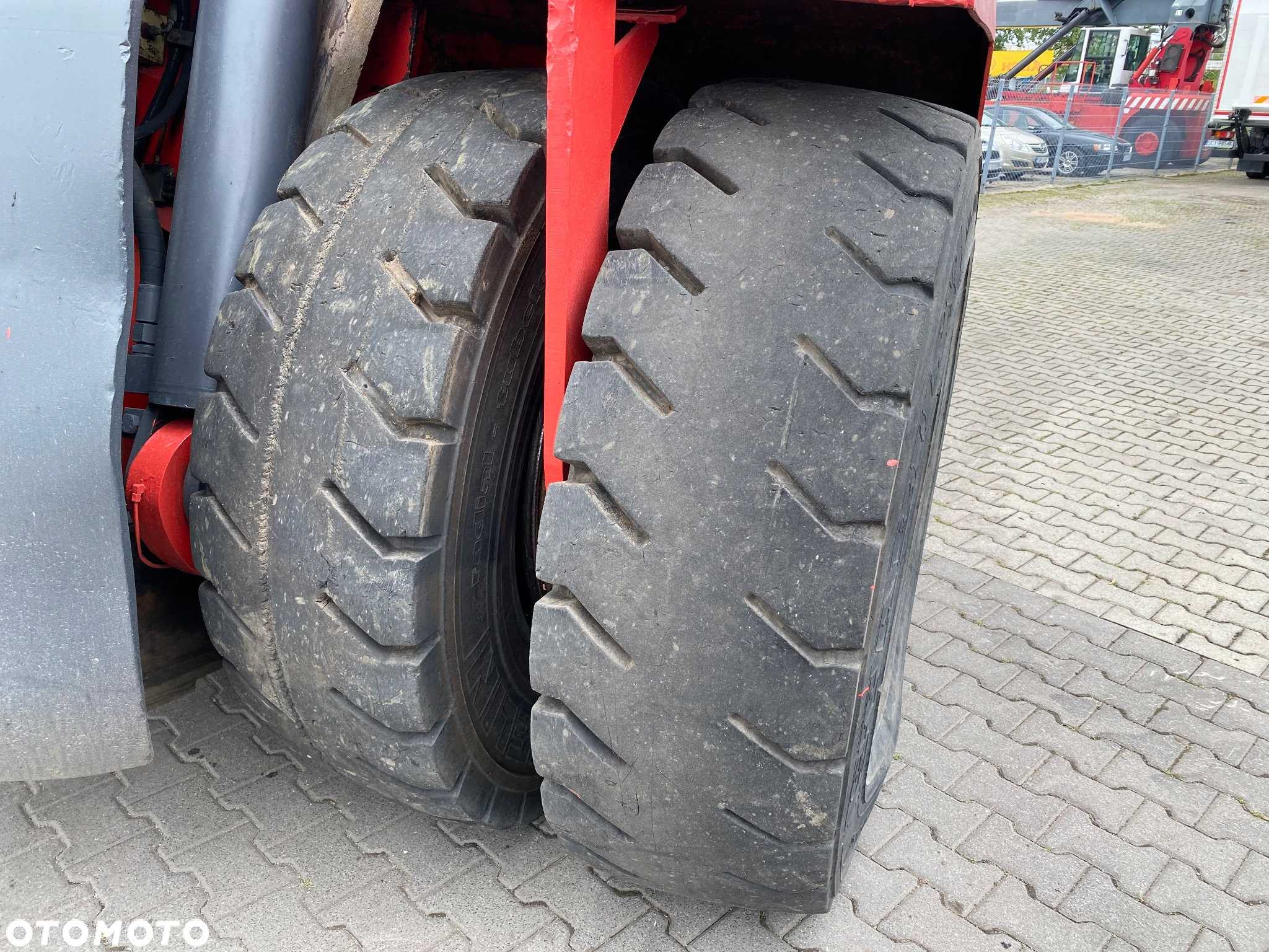 Svetruck TMF 12/9 HB / 1 WŁ. / STAN BDB. / MOZLIWOSC INNEGO CHWYTAKA / SERWIS / 12T ŁAD. - 20
