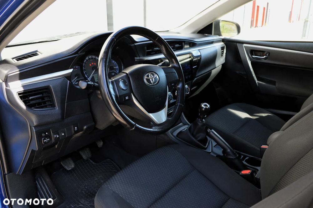 Toyota Corolla 1.6 Premium - 5