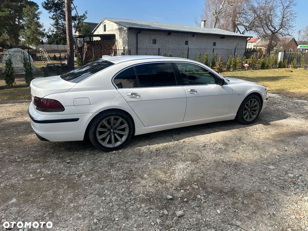 BMW Seria 7 750i L - 3