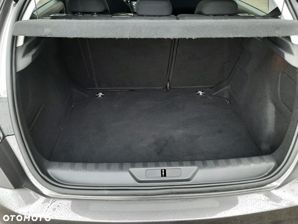 Peugeot 308 BlueHDi 100 Stop & Start Active Pack - 39