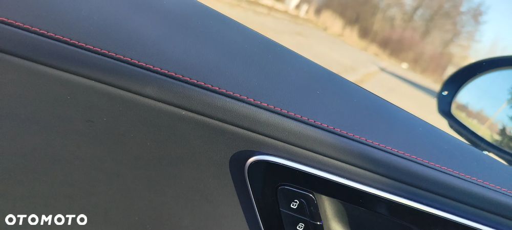 Mercedes-Benz Klasa C AMG 43 4Matic AMG Speedshift MCT9G - 35