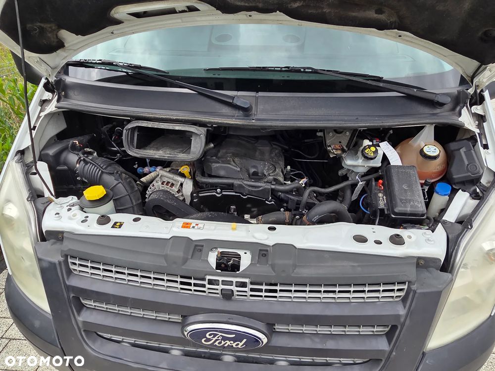 Ford TRANSIT DOKA 4x4 - 17