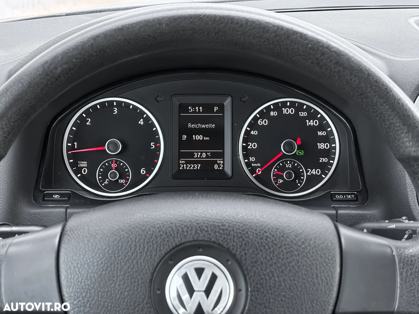 Volkswagen Tiguan - 12