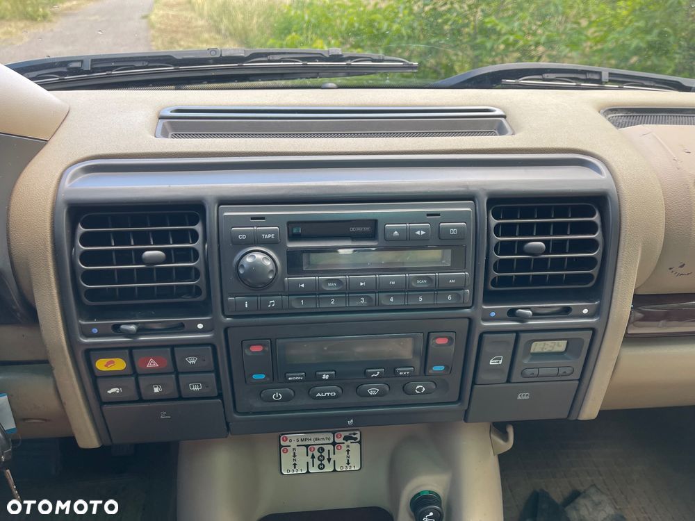 Land Rover Discovery - 22