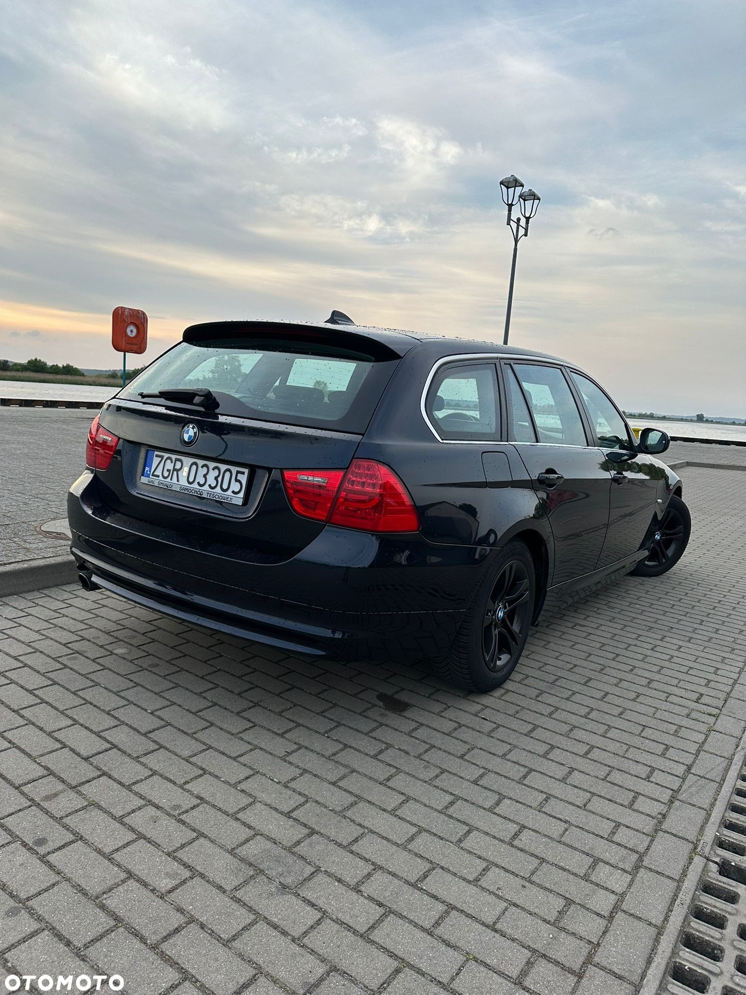 BMW Seria 3 318i - 2