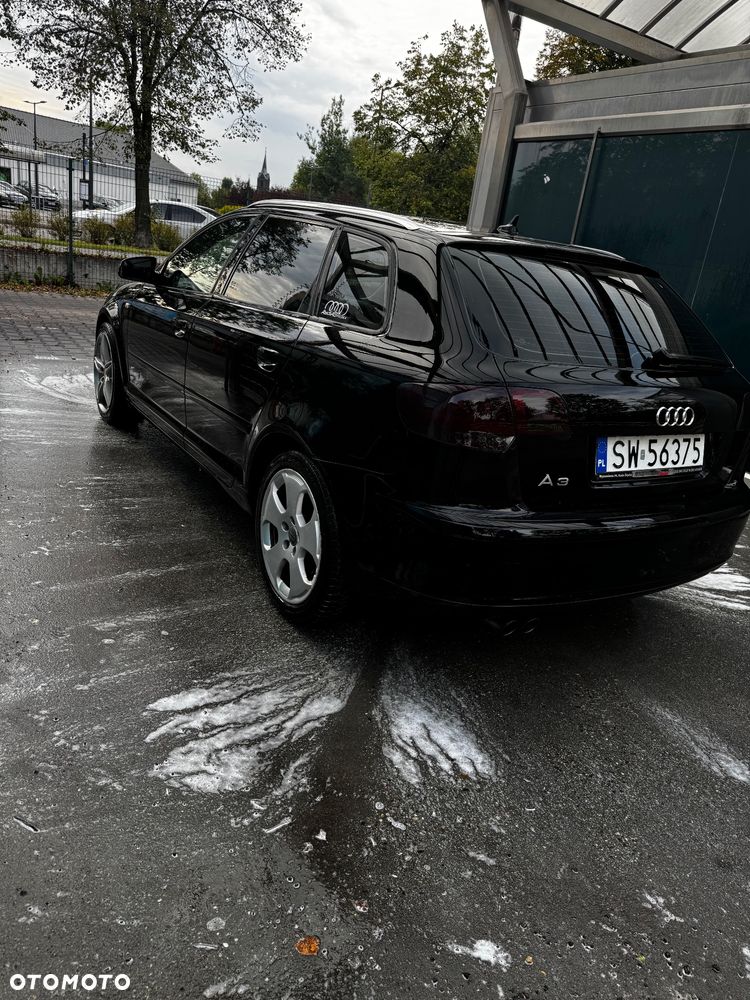 Audi A3 Sportback 2.0 TDI DPF Ambition - 2