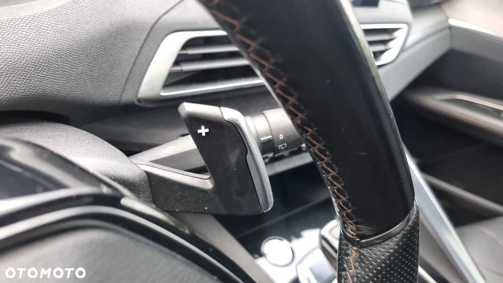 Peugeot 3008 BlueHDi 180 Stop & Start EAT8 Allure - 23