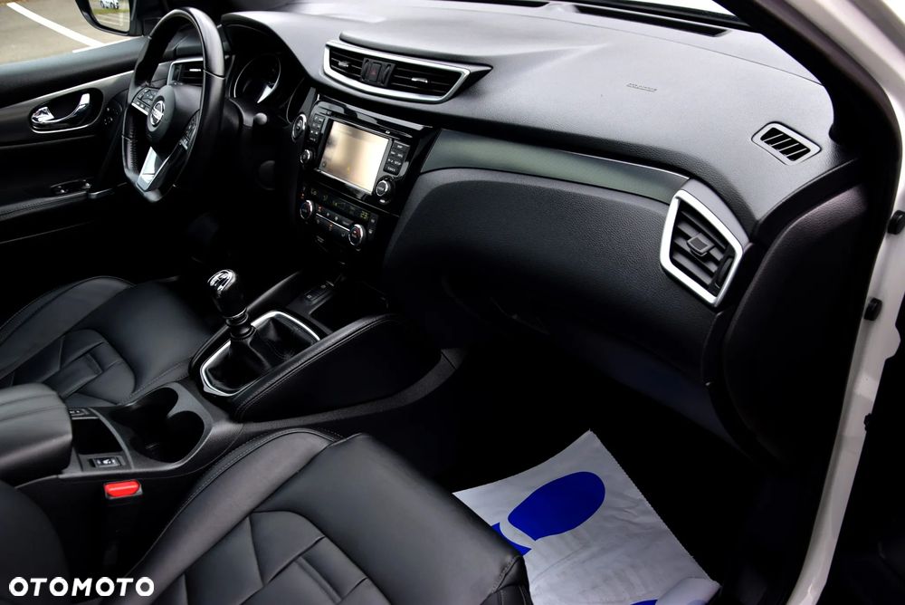 Nissan Qashqai 1.6 DIG-T Tekna+ - 18