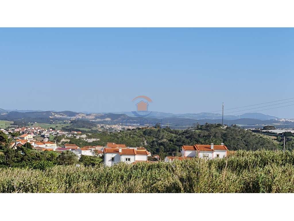Terreno urbano 7.500 m2 | Maceira, Torres Vedras - Grande imagem: 2/3