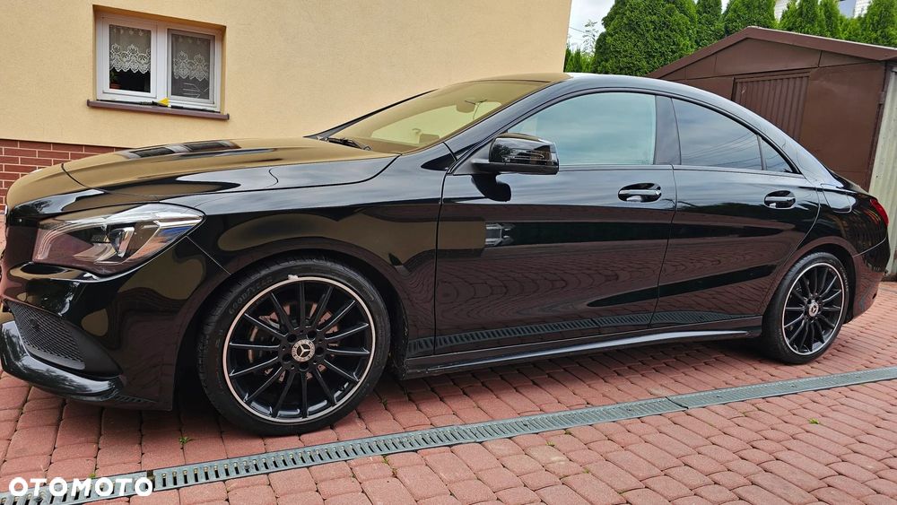Mercedes-Benz CLA 200 d 4Matic 7G-DCT AMG Line - 12
