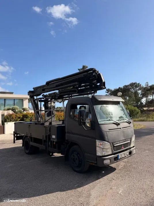 Mitsubishi Canter Barquinha Plataforma Elevatória - 2