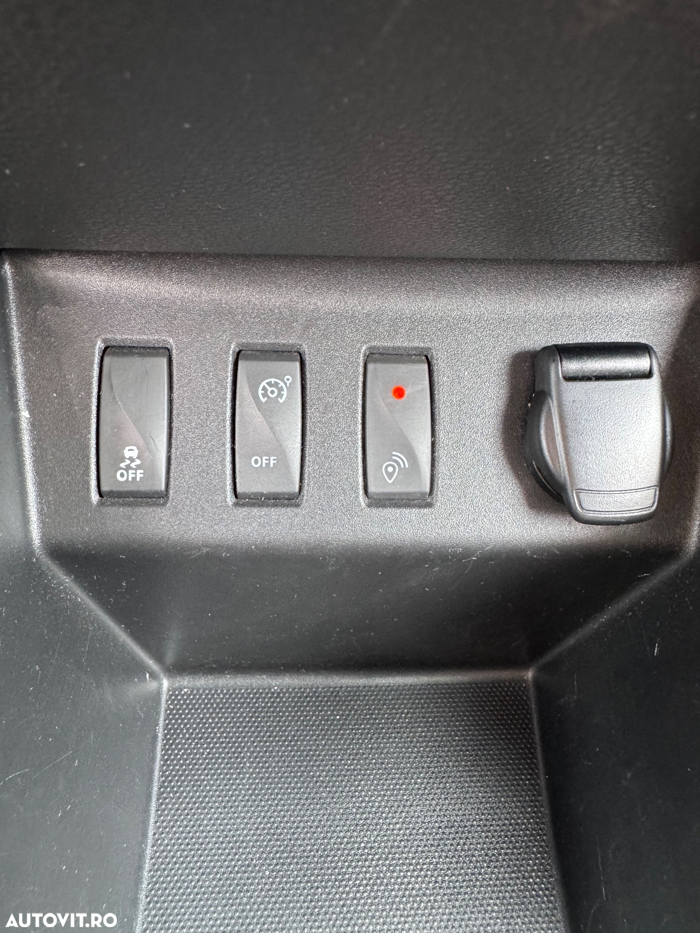 Dacia Spring Essential - 24