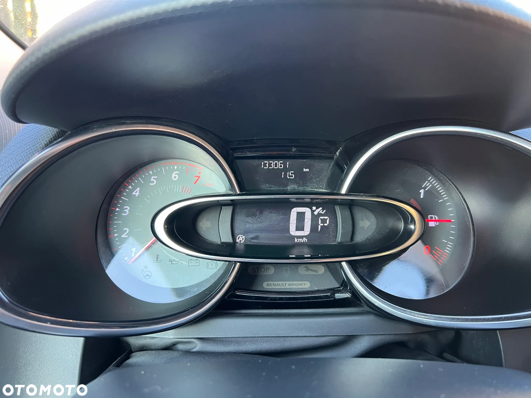 Renault Clio TCe 220 EDC R.S Trophy - 13