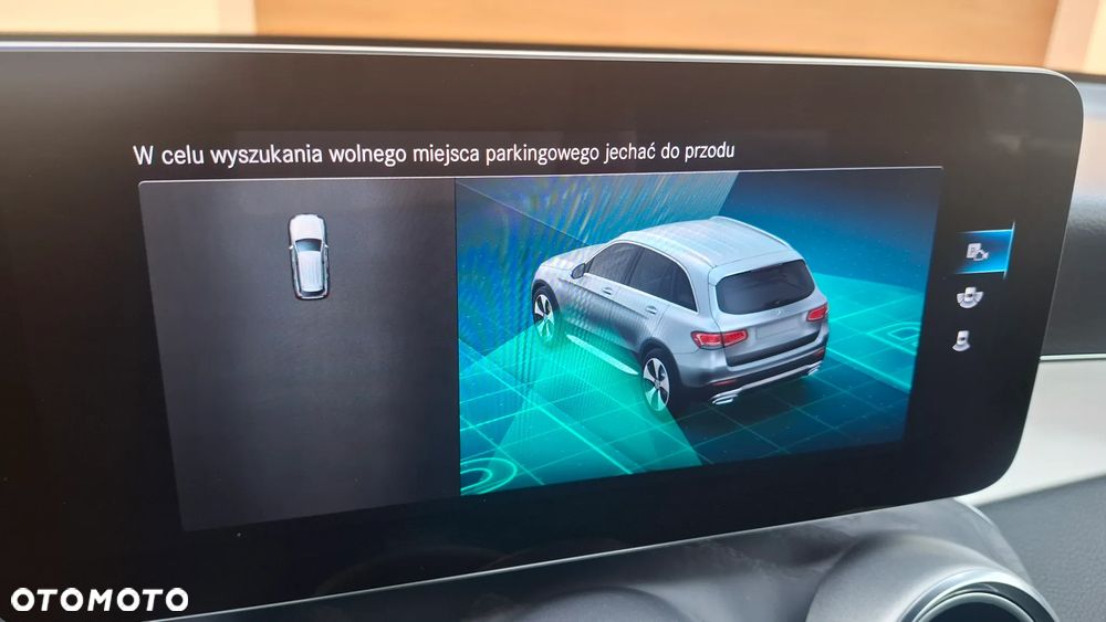 Mercedes-Benz GLC 200 d 4Matic 9G-TRONIC AMG Line Plus - 28