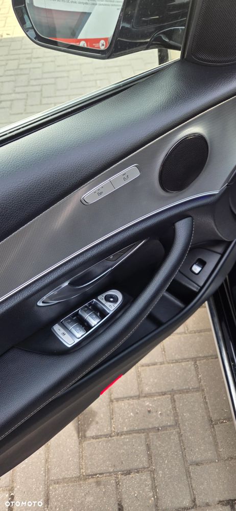 Mercedes-Benz Klasa E 220 d 9G-TRONIC - 24