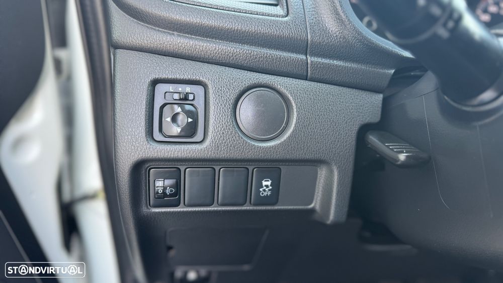 Mitsubishi L-200 Cabine dupla 4X2 - 22