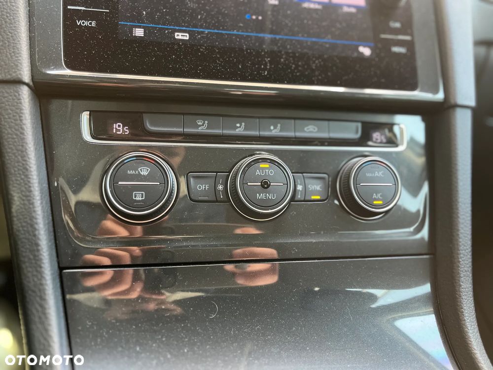 Volkswagen Golf 1.5 TSI BMT Comfortline DSG - 11