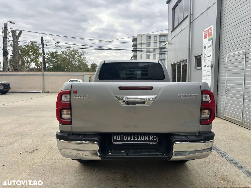 Toyota Hilux 4x4 Double Cab MHEV Autm. Executive - 6