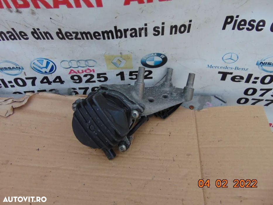 Pompa aer secundara Porsche Cayenne 4.5 dezmembrez - 4