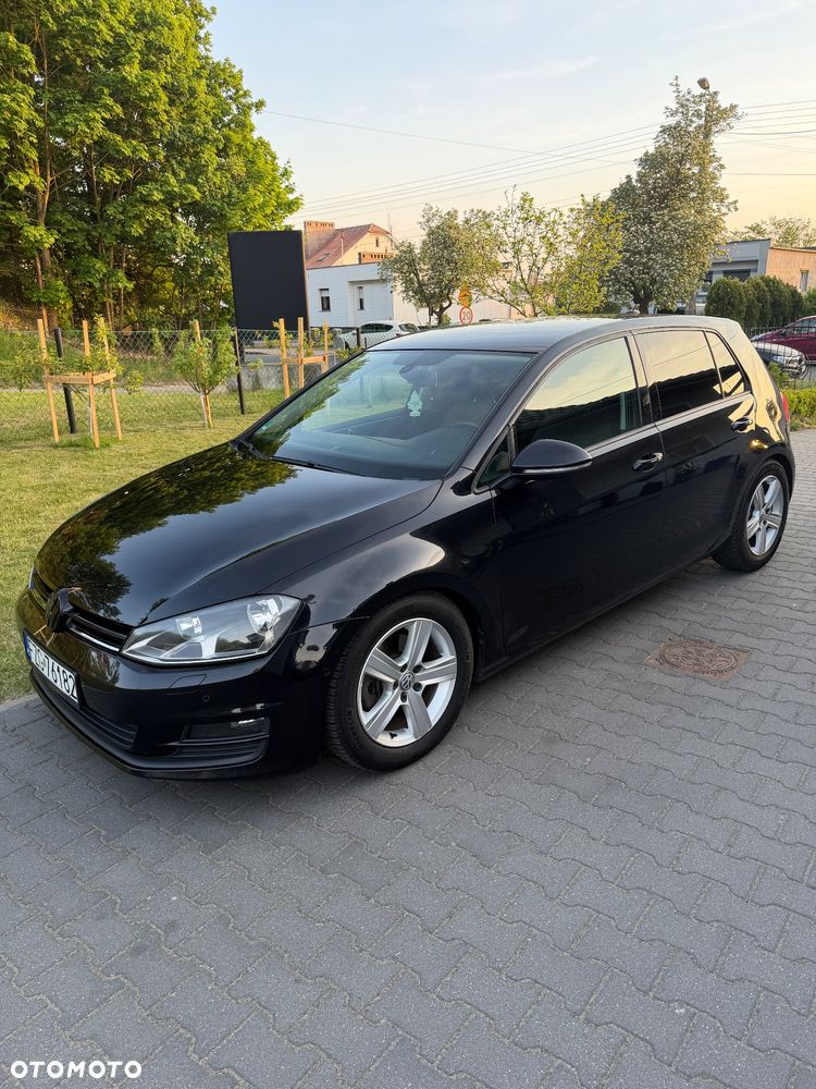 Volkswagen Golf - 8
