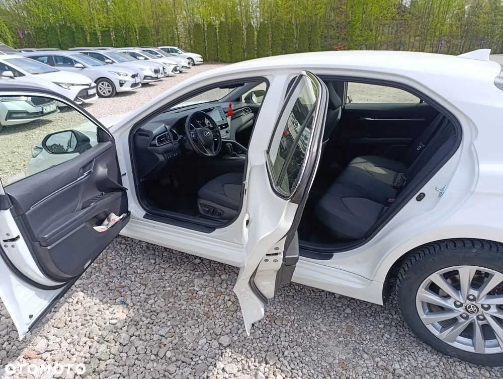 Toyota Camry 2.5 Hybrid Comfort CVT - 15