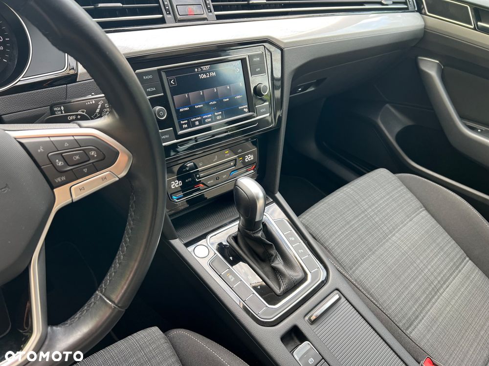 Volkswagen Passat Variant 1.5 TSI EVO Business DSG - 23