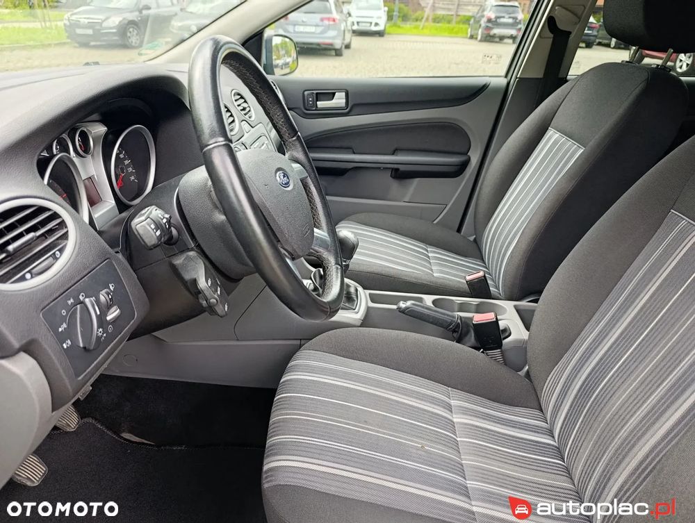 Ford Focus 1.6 TDCi DPF Trend - 13