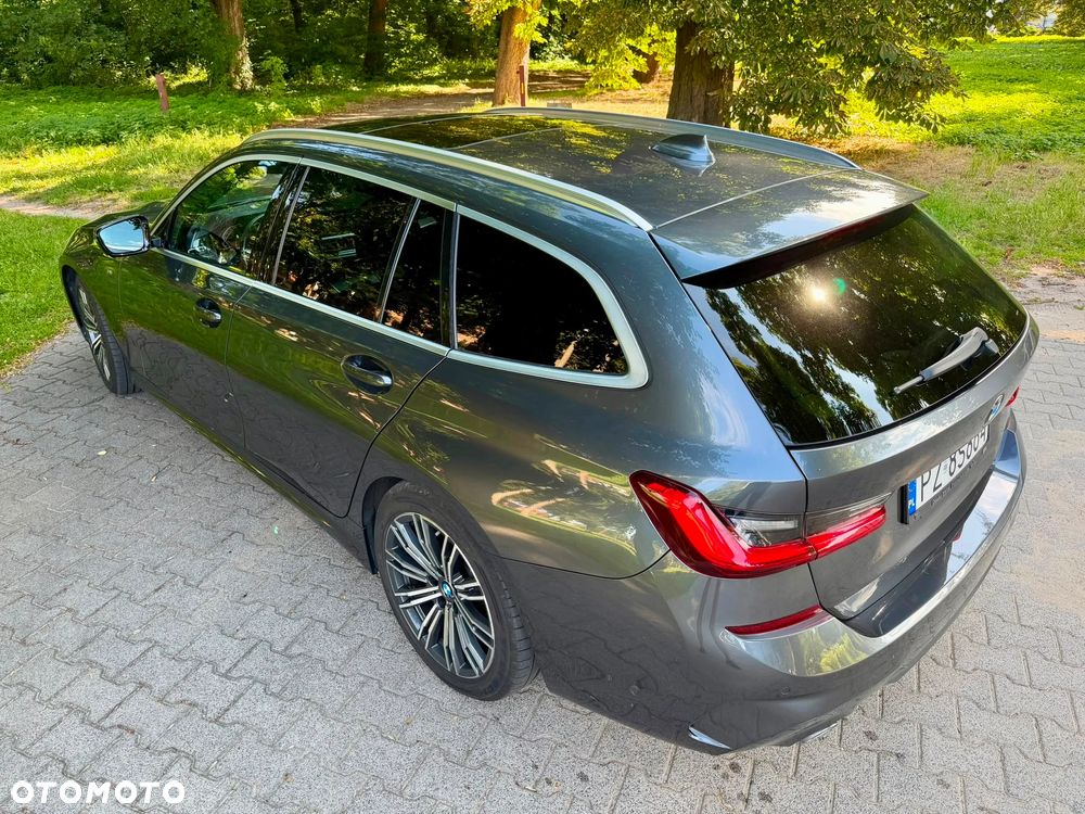 BMW Seria 3 318d M Sport - 6