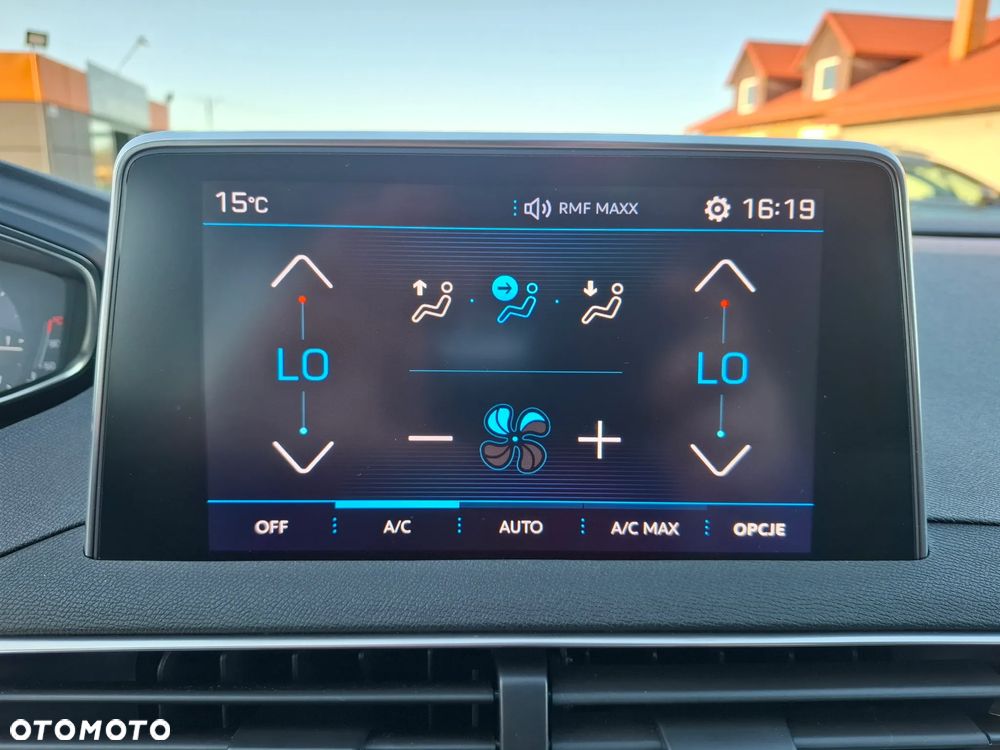 Peugeot 3008 BlueHDi 130 Stop & Start EAT8 Allure - 23