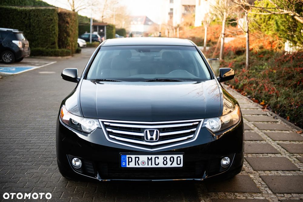 Honda Accord 2.0 Executive - 9