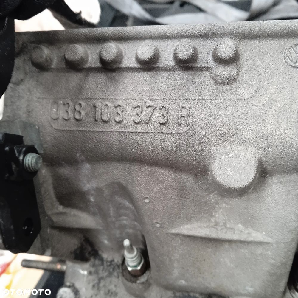 Głowica VW 038103373R - 8