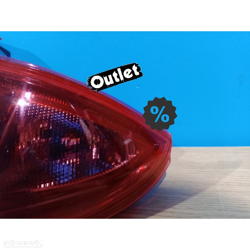 R148336C4 FAROLINS TRASEIROS PARA SEAT LEON 1P 09-12 LIGHT BAR VERMELHO FUMADO - 4