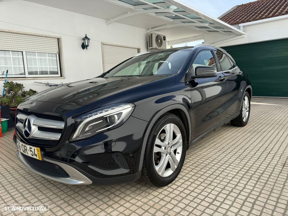 Mercedes-Benz GLA 200 - 13