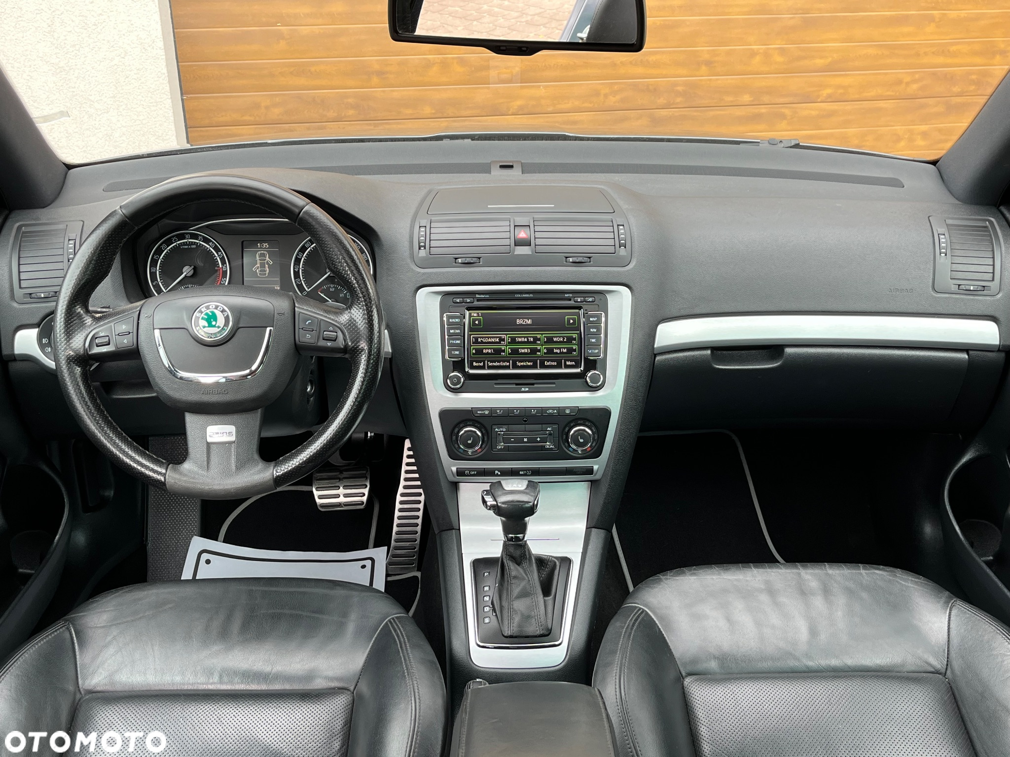 Skoda Octavia Combi 2.0 TDI CR DPF DSG RS - 21