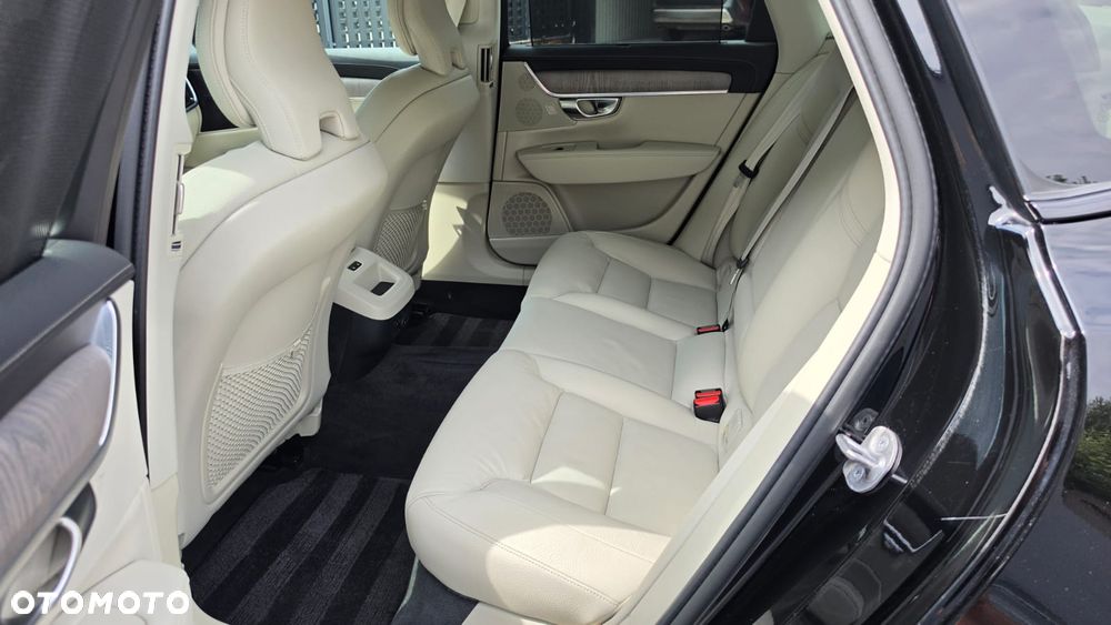 Volvo S90 B4 B Plus Dark - 28