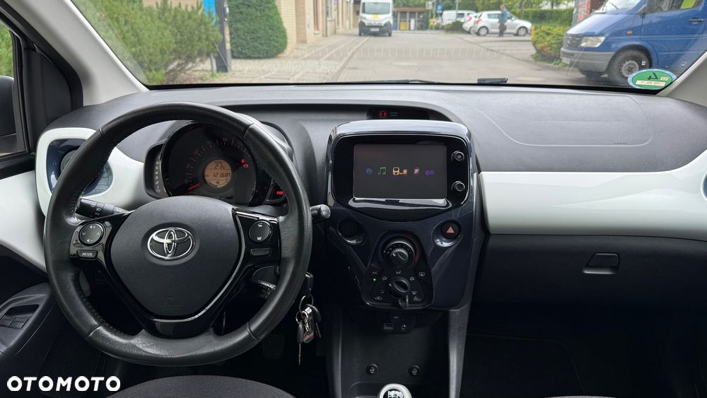 Toyota Aygo x-clusive Style Selection - 27