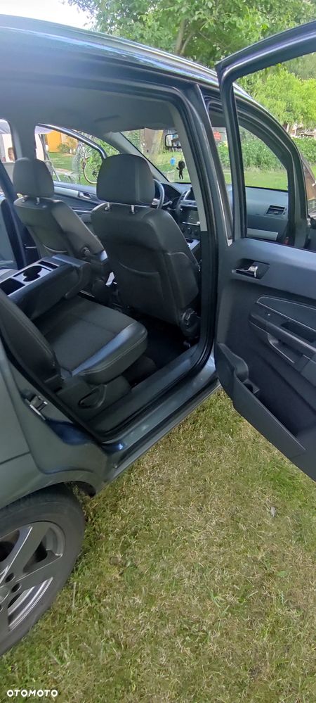 Opel Zafira 1.8 111 - 12