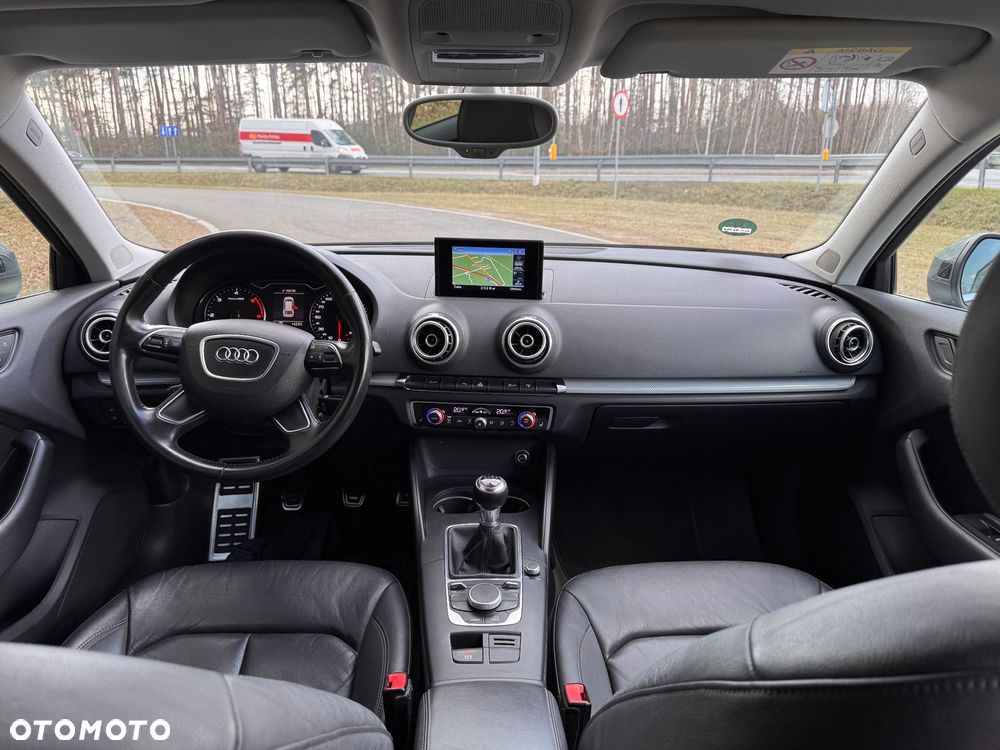 Audi A3 Sportback 1.6 TDI DPF Ambition - 9