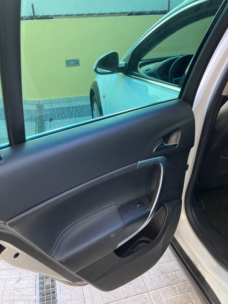 Opel Insignia Country Tourer 2.0 CDTi S/S - 16