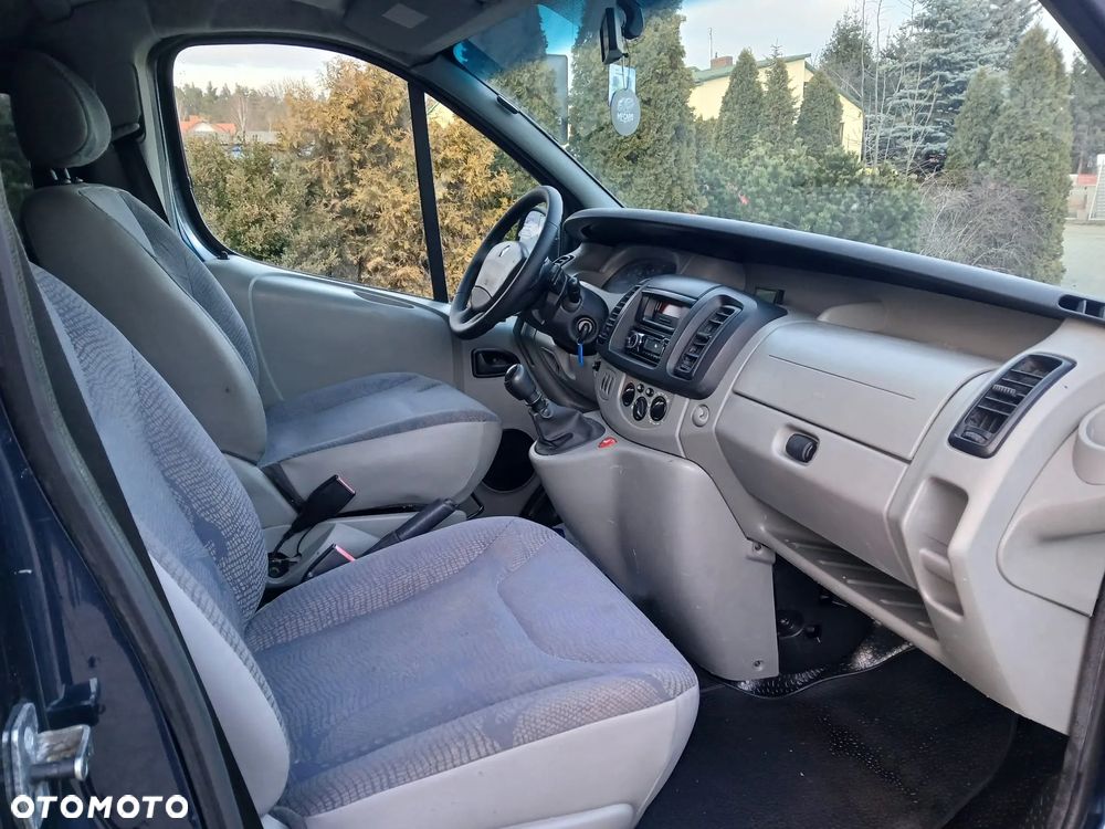 Renault Trafic - 21