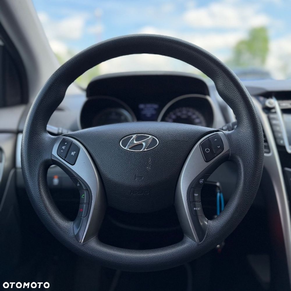 Hyundai i30 - 23