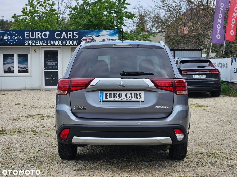 Mitsubishi Outlander 2.0 2WD Diamant - 15