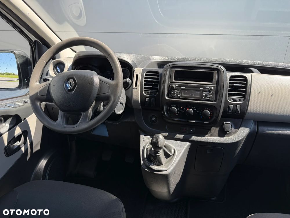 Renault Trafic - 15