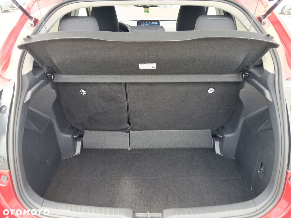 Toyota Yaris Hybrid 1.5 Style - 11